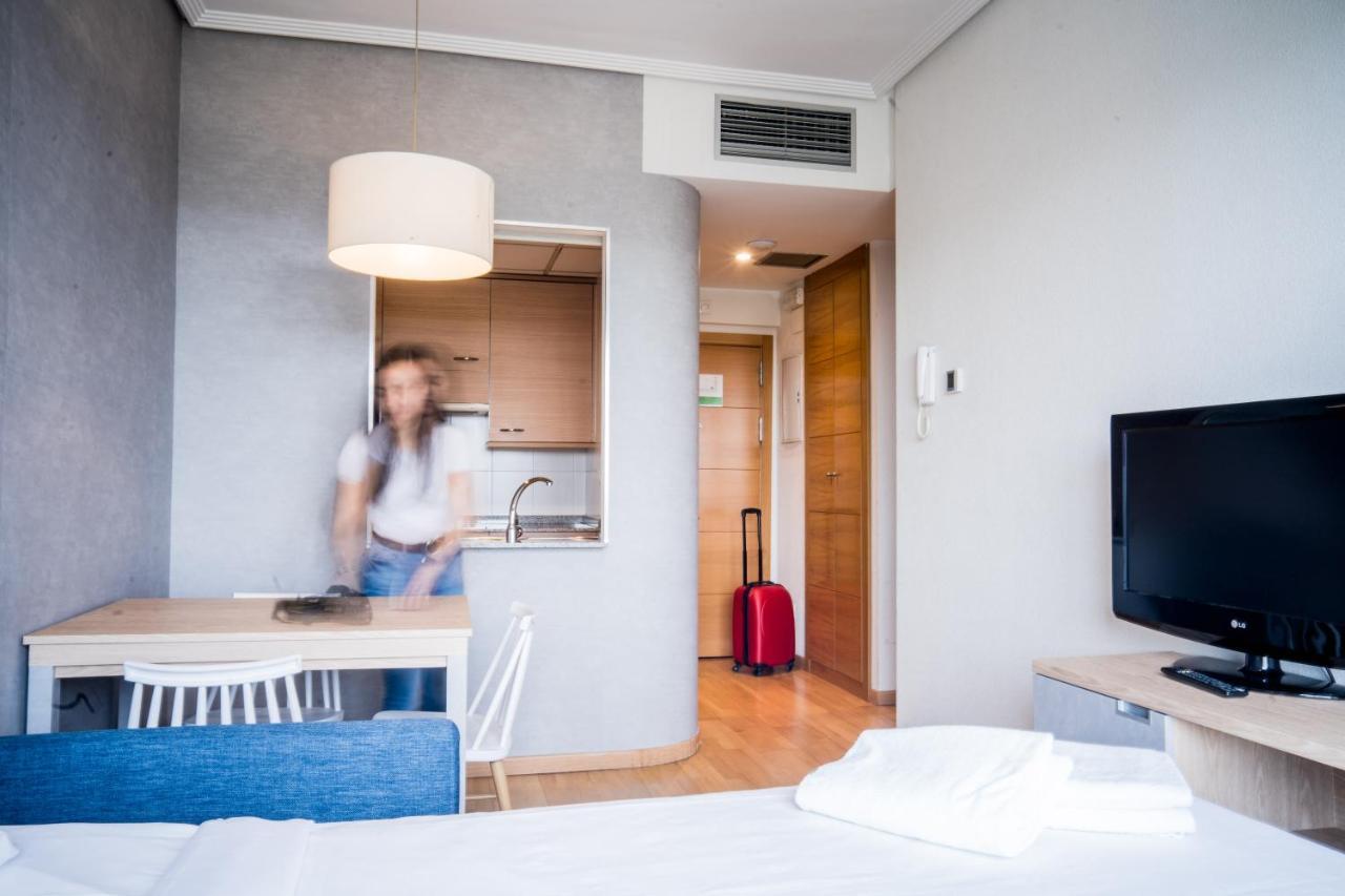 Compostela Suites Madrid Eksteriør billede